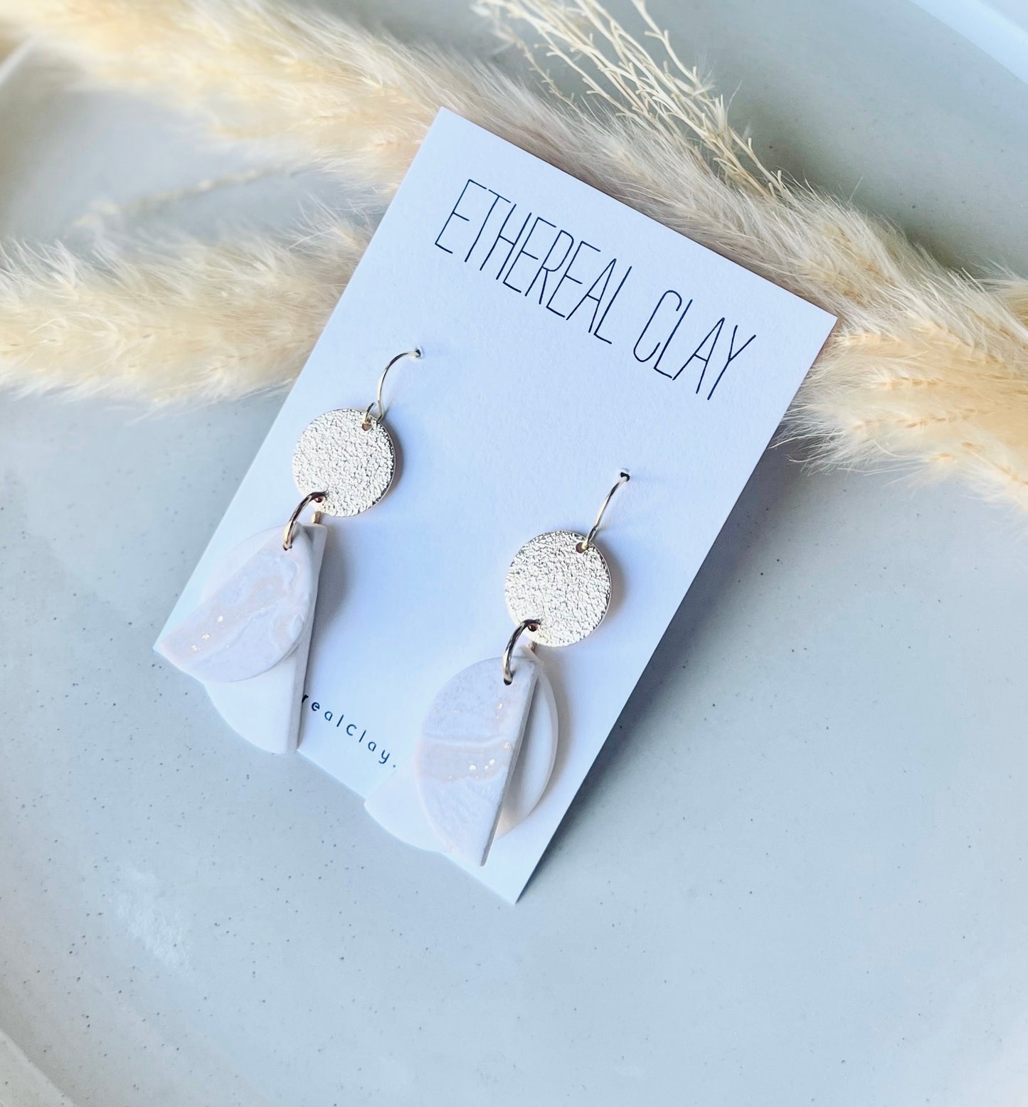 Alyssa • Pale Neutral •